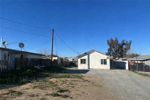 11754 Hardy Adelanto CA 92301