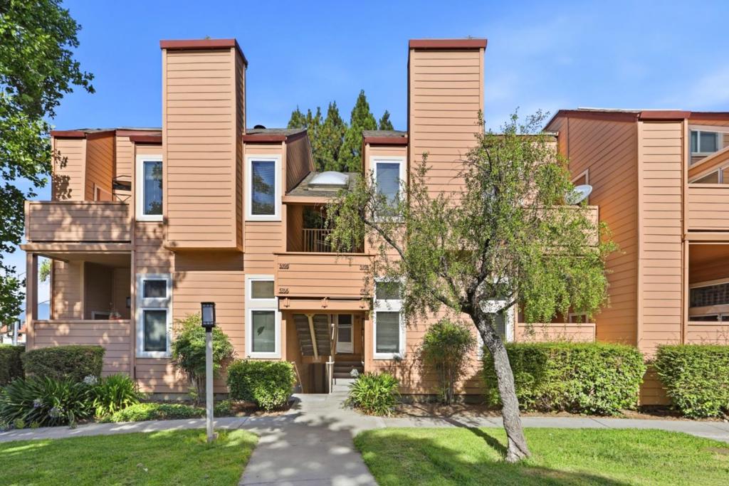 5392 Borneo Circle