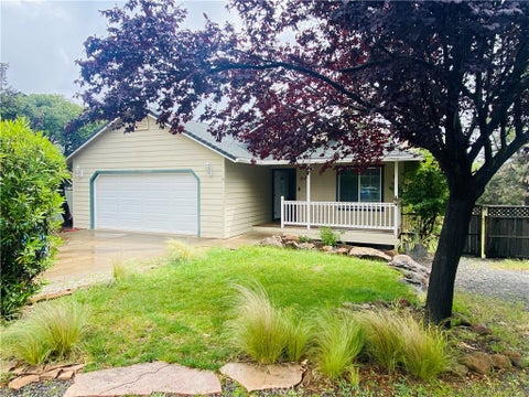 Photo of 16506 Ridgecrest CT, Hidden Valley Lake, CA 95467 (MLS # LC26114744)