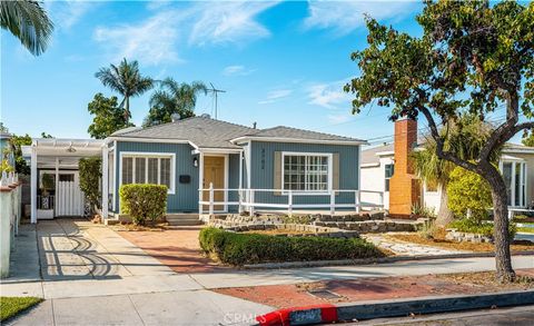 Photo of 3702 Grand Avenue, Huntington Park, CA 90255 (MLS # WS26070939)