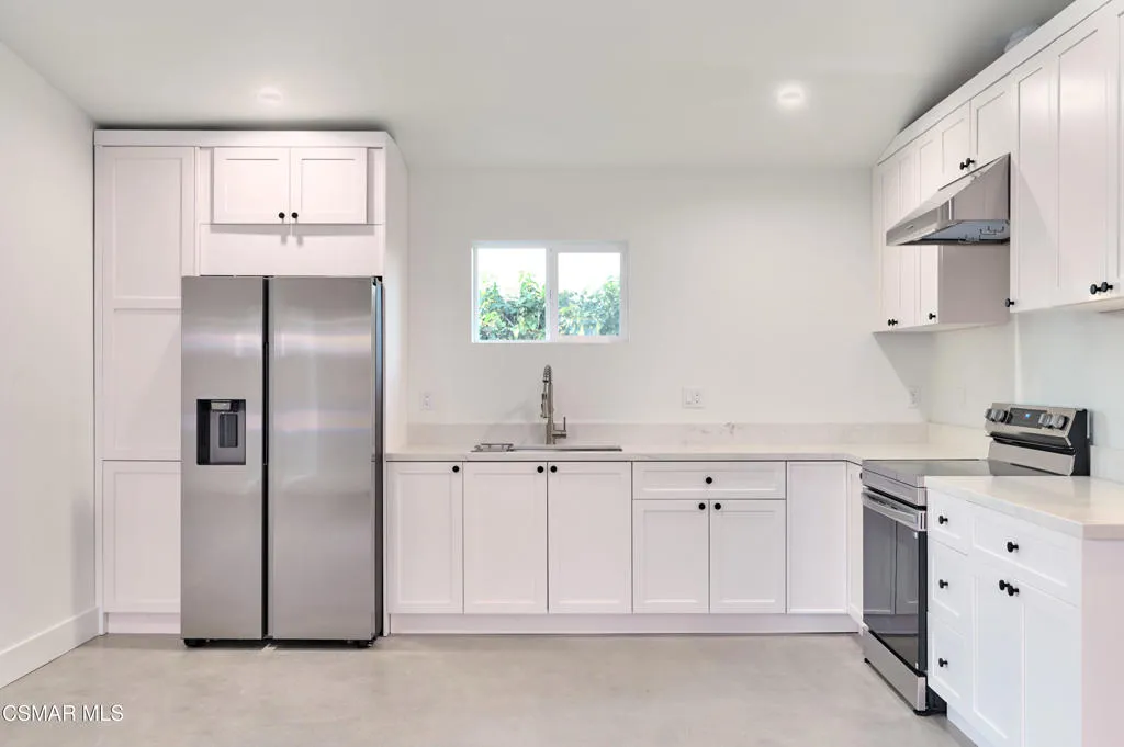 Thousand Oaks, California 91360, United States, 4 Bedrooms Bedrooms, ,3 BathroomsBathrooms,Residential,Active,227842