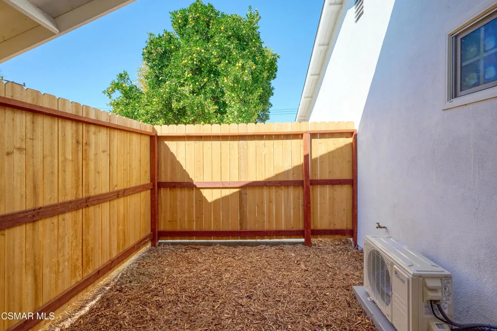 Thousand Oaks, California 91360, United States, 4 Bedrooms Bedrooms, ,3 BathroomsBathrooms,Residential,Active,227842