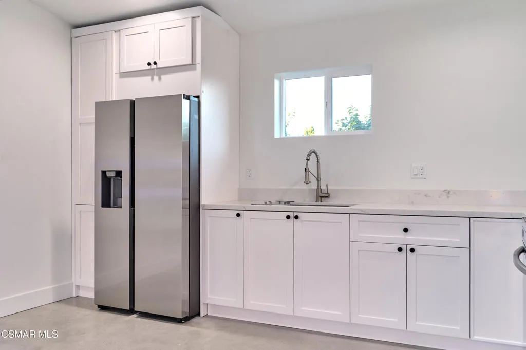 Thousand Oaks, California 91360, United States, 4 Bedrooms Bedrooms, ,3 BathroomsBathrooms,Residential,Active,227842