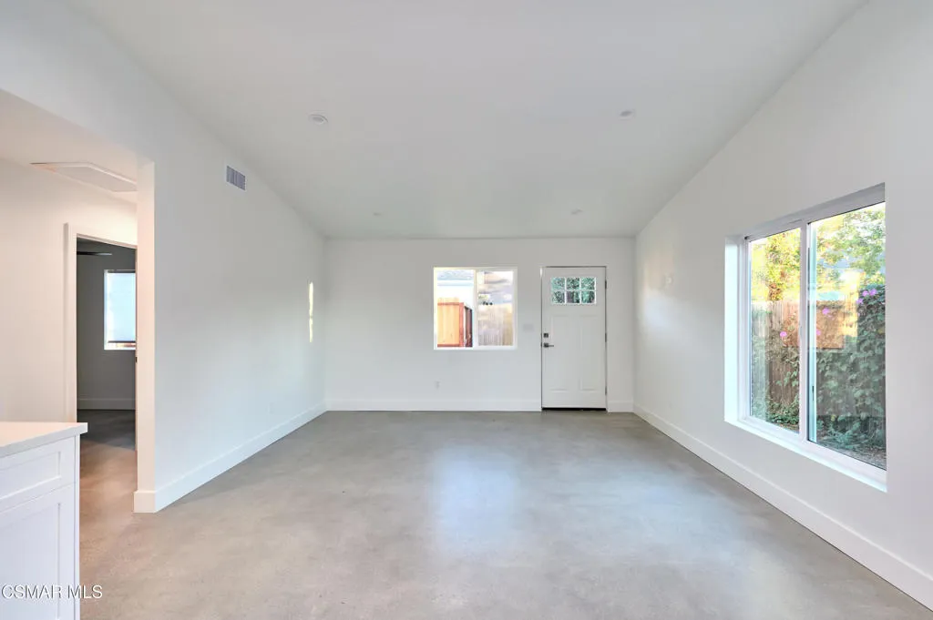 Thousand Oaks, California 91360, United States, 4 Bedrooms Bedrooms, ,3 BathroomsBathrooms,Residential,Active,227842