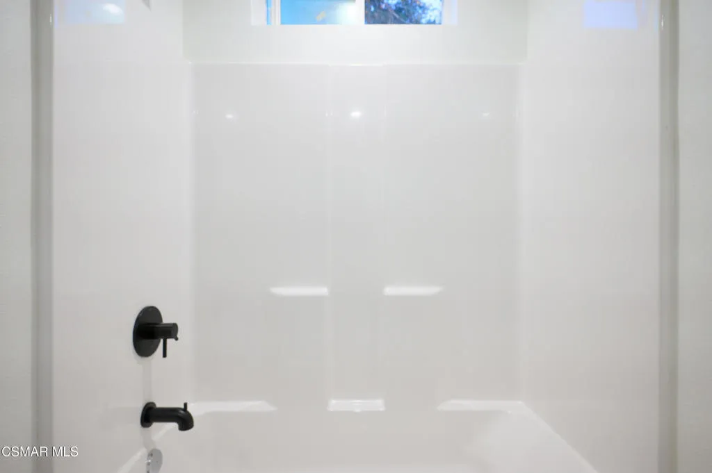 Thousand Oaks, California 91360, United States, 4 Bedrooms Bedrooms, ,3 BathroomsBathrooms,Residential,Active,227842