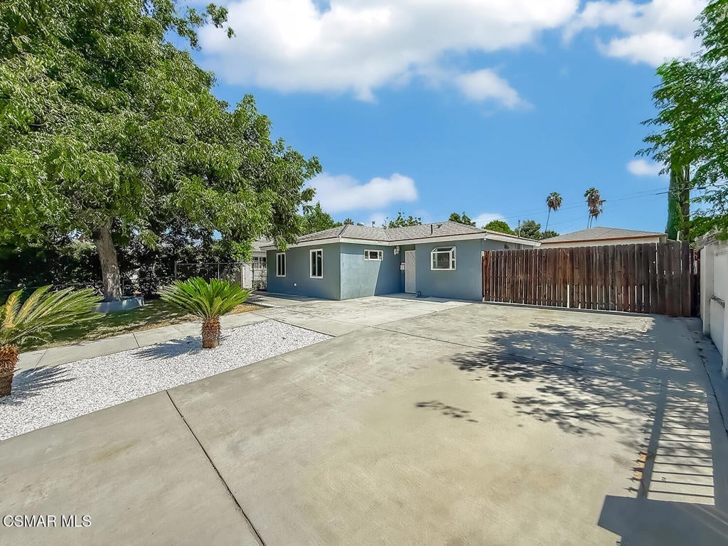 5238 N Calera Avenue