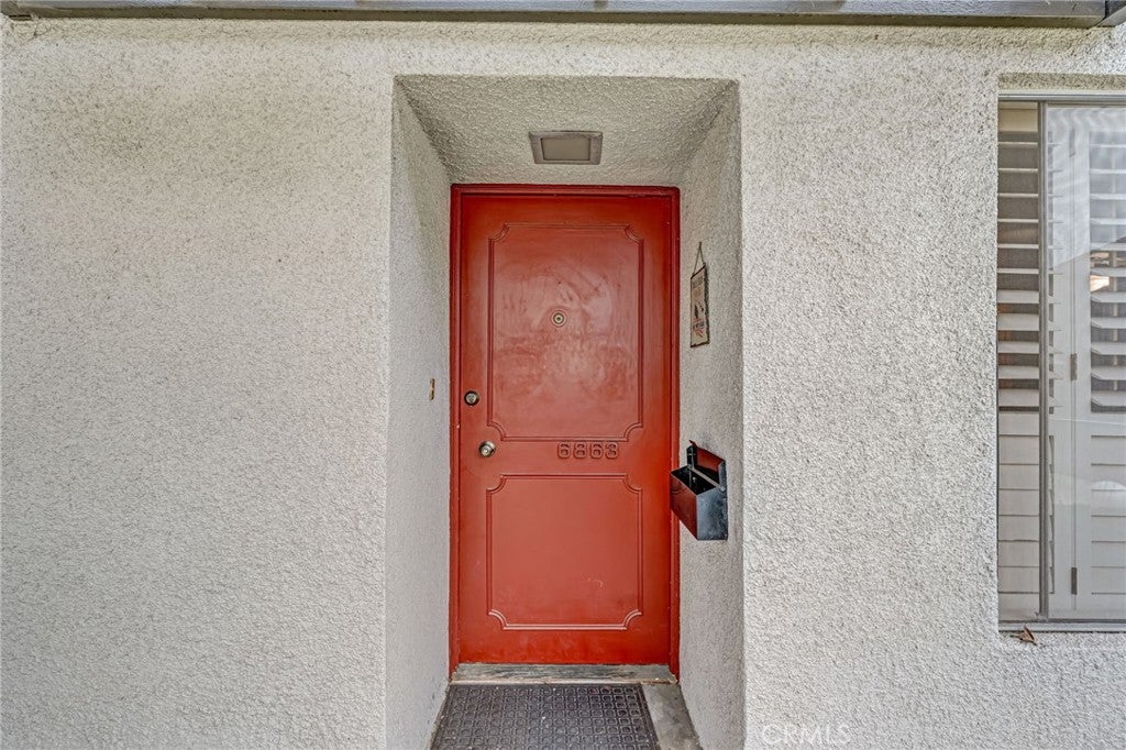 6863 Mulberry
