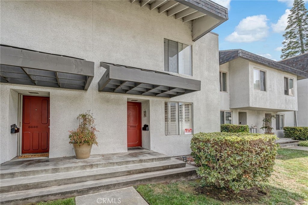 6863 Mulberry