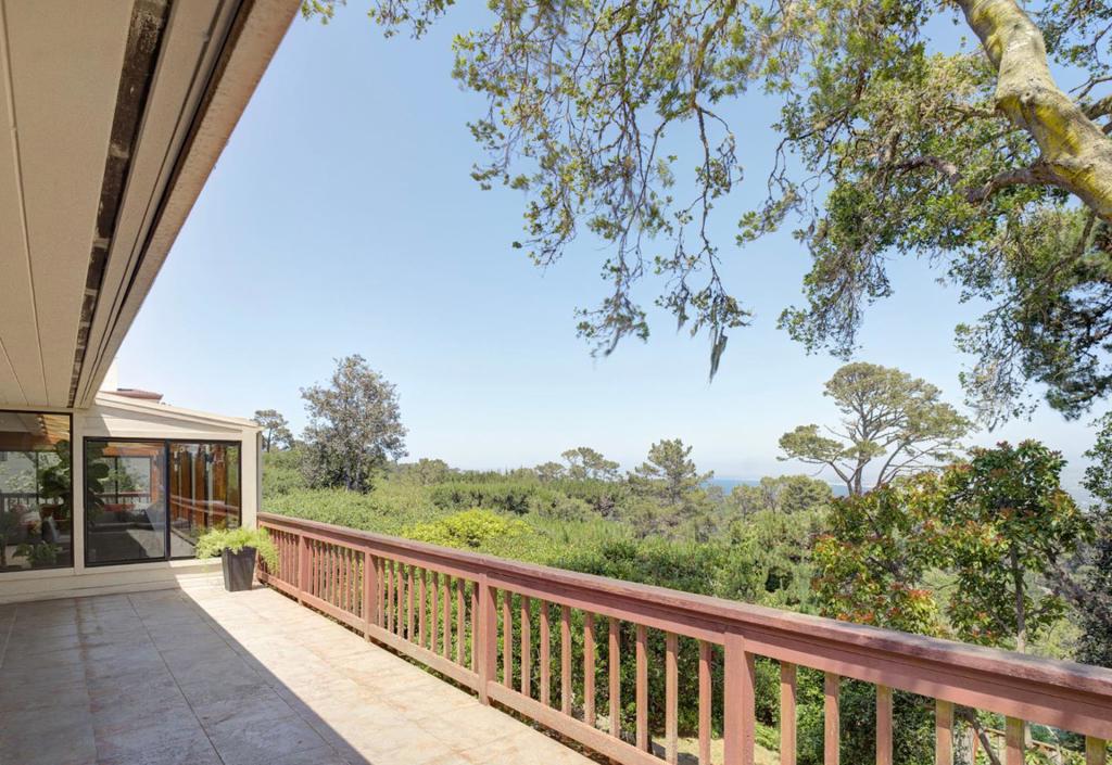 Properties 2 4113 Crest Road