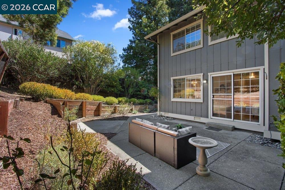 244 Hillcrest Ct