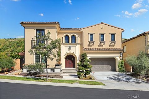 Photo of 107 Clear Falls Fls, Irvine, CA 92602 (MLS # PW26054585)