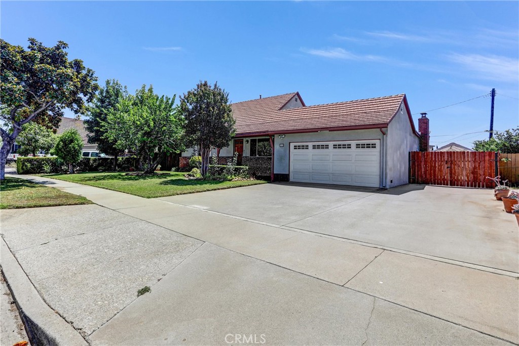 865 N Garsden