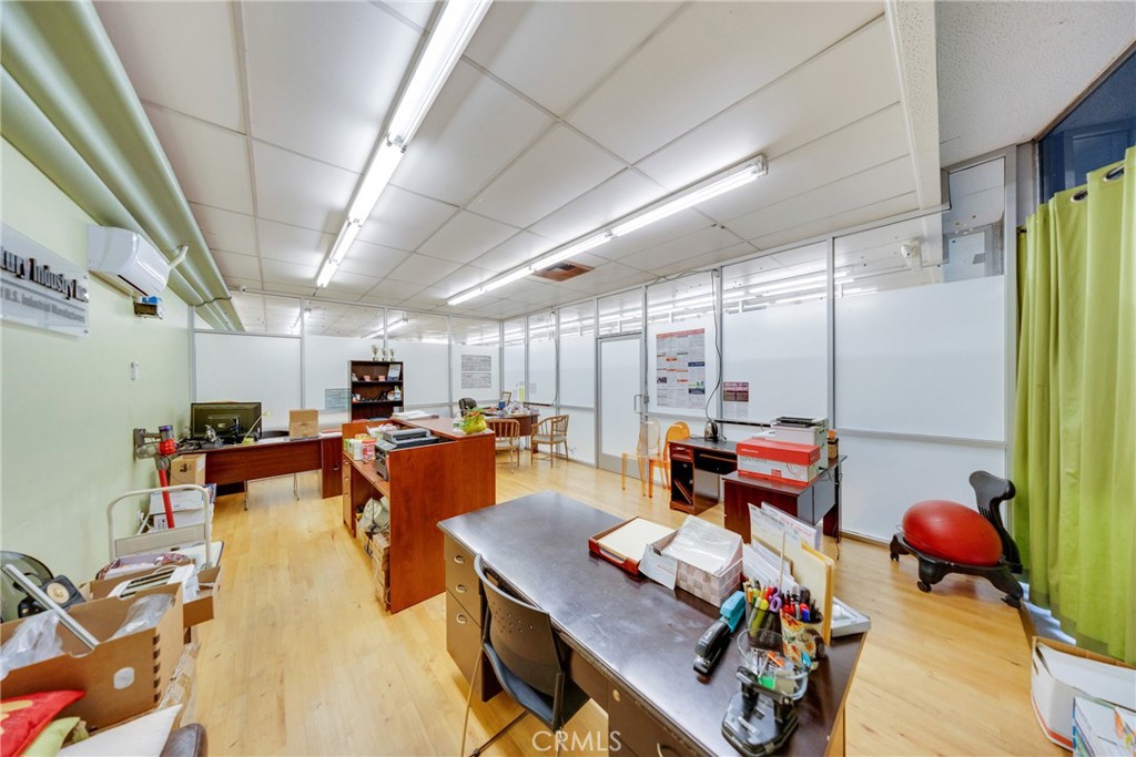 Properties 4 118 E Live Oak Avenue