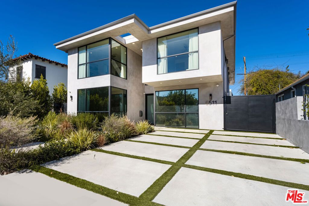 Photo of 6511 Maryland Drive, Los Angeles, CA 90048 (MLS # 25565451)