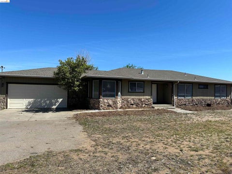 Photo of 60 OLD STAGECOACH ROAD Rd, Brentwood, CA 94513 (MLS # 41152499)