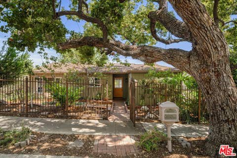 Photo of 3806 San Rafael Avenue, Los Angeles, CA 90065 (MLS # 26871911)
