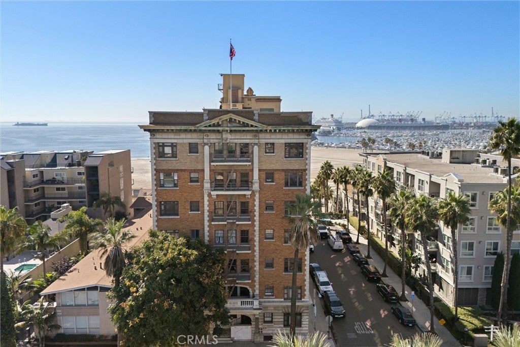 1030 E Ocean Blvd