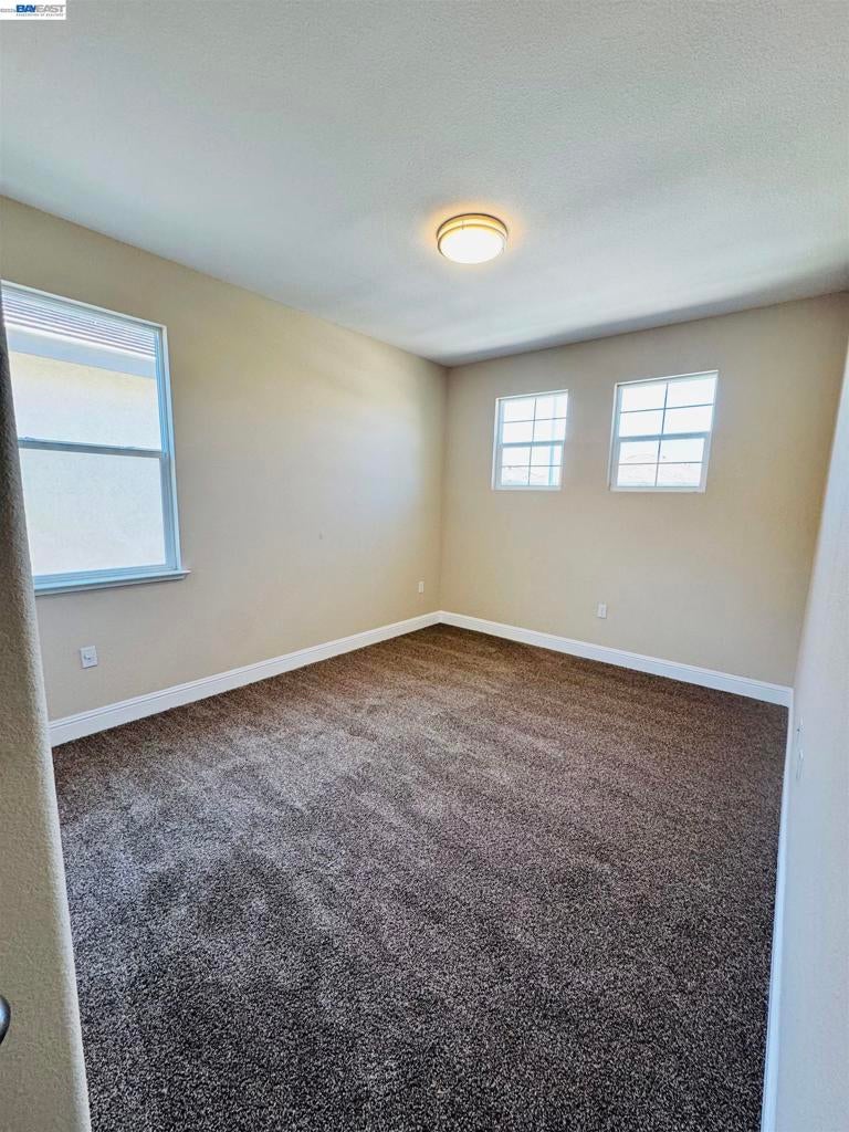 36 Greystone Pl