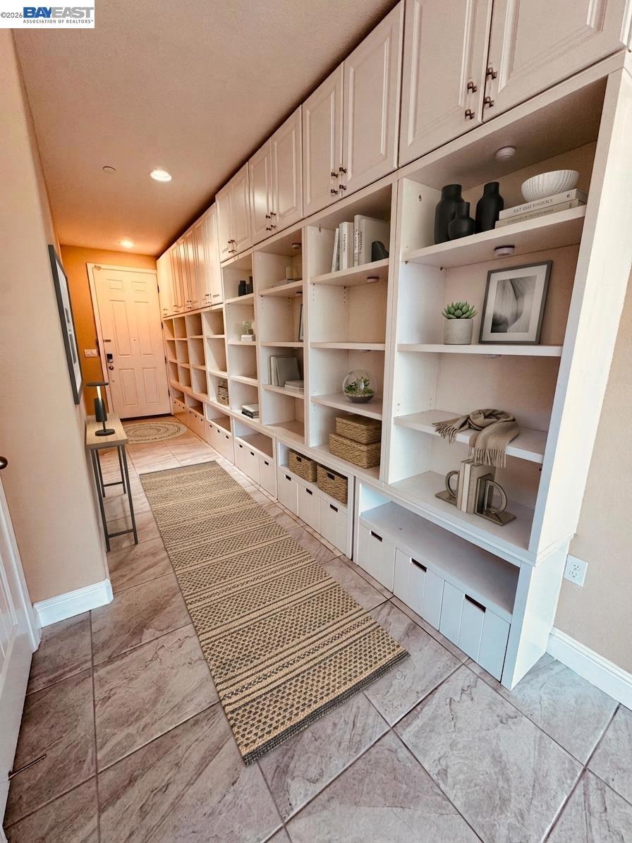 36 Greystone Pl