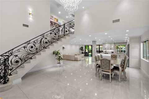 Photo of 6355 Yolanda Avenue, Tarzana, CA 91335 (MLS # SR25142888)