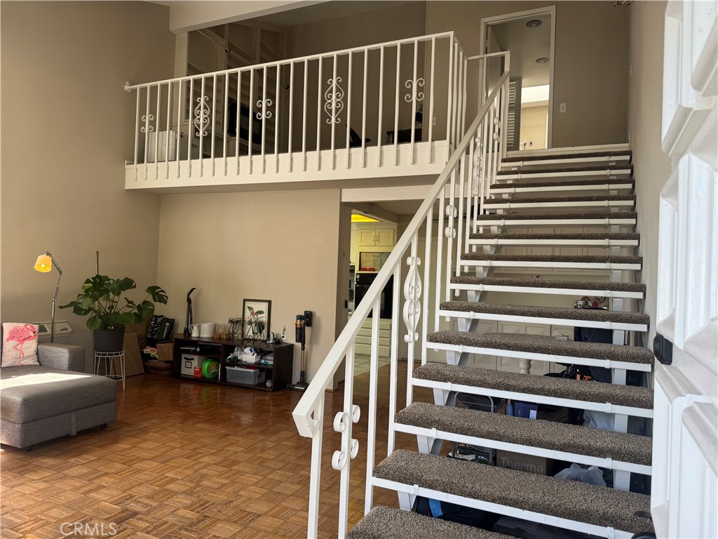 2037 Via Mariposa East C