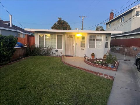 7931 Leeds Downey CA 90242