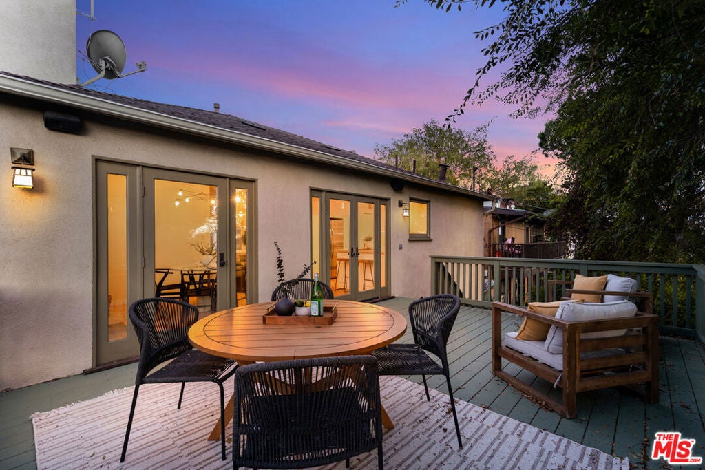 3931 Prospect Avenue, Los Angeles CA 90027