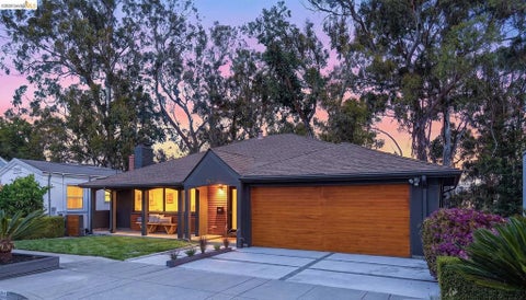 Photo of 866 Alma Place Pl, Oakland, CA 94610 (MLS # 41150067)