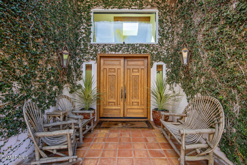 730 Calle Mandarinas