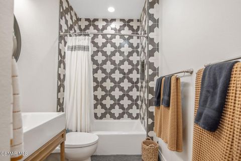 Tiny photo for 730 Calle Mandarinas, Thousand Oaks, CA 91360 (MLS # 226001034)