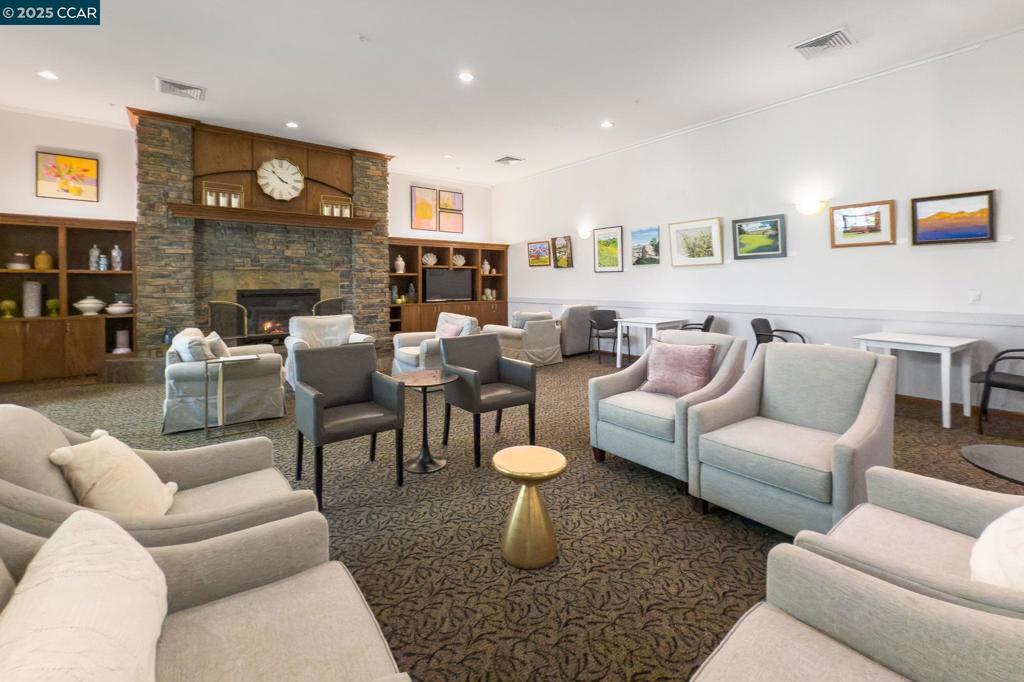 ROSSMOOR - Residential