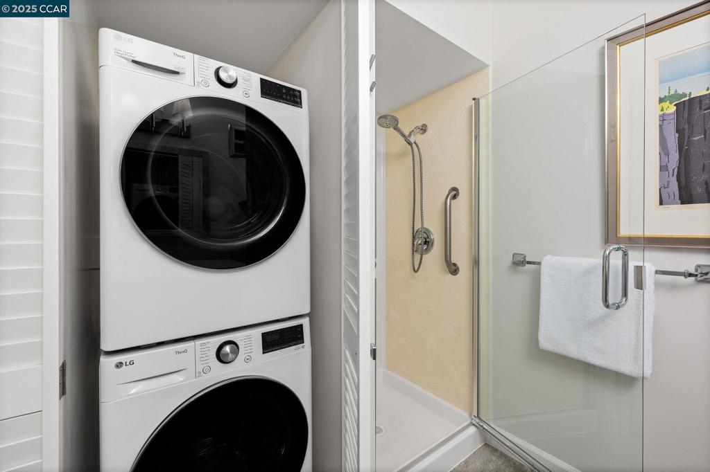 ROSSMOOR - Residential