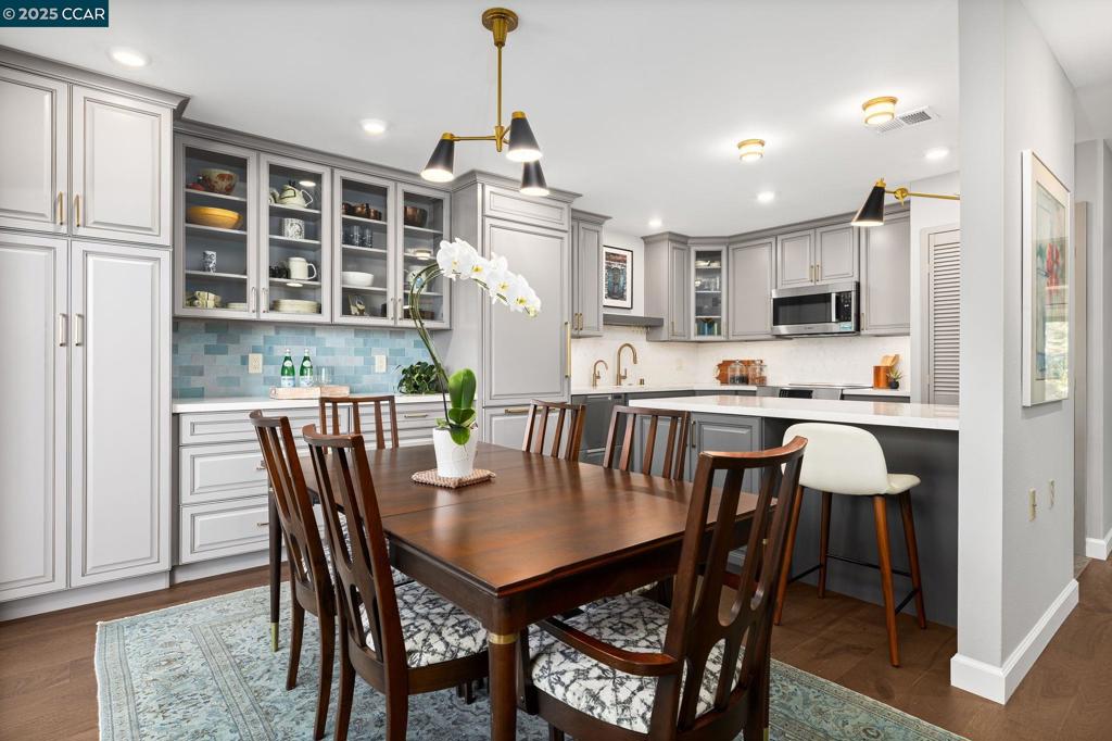 ROSSMOOR - Residential