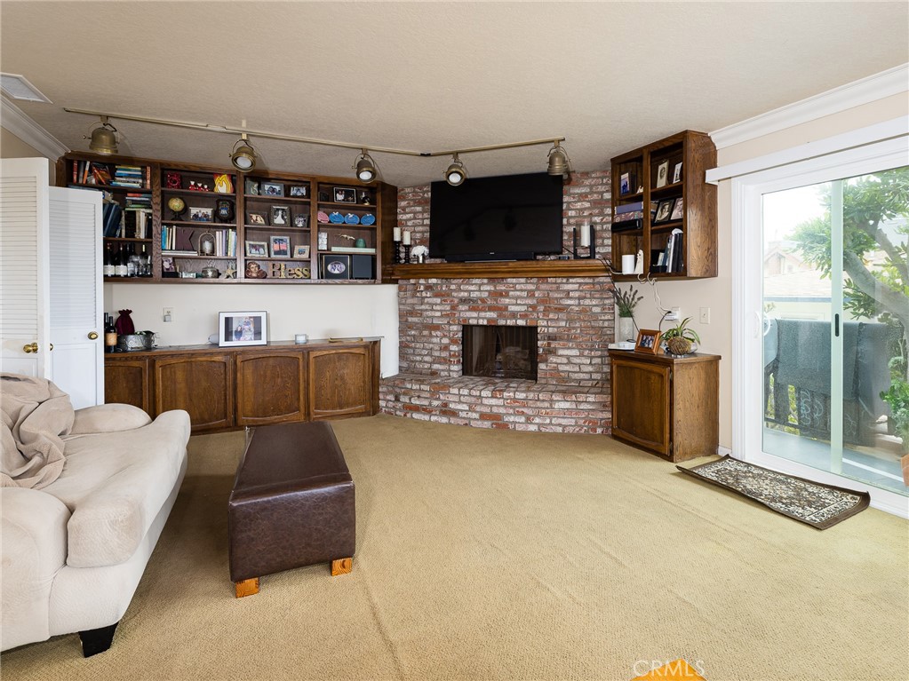 426 E Imperial Avenue