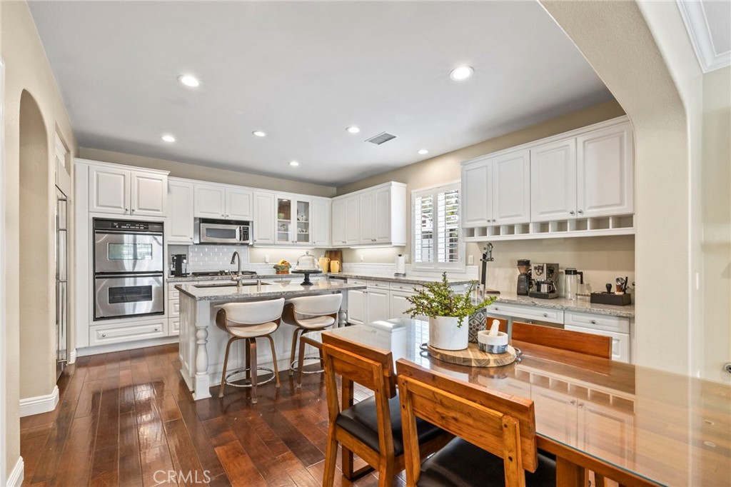 1705 Arthur Loop W
