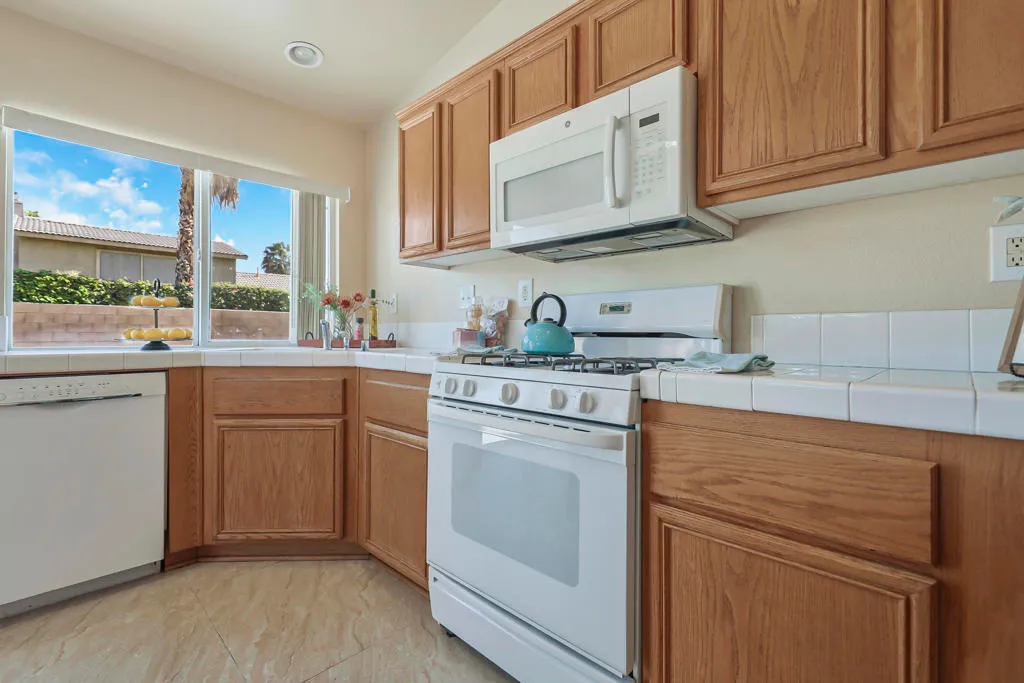 La Quinta, California 92253, United States, 3 Bedrooms Bedrooms, ,2 BathroomsBathrooms,Residential,Active,247641