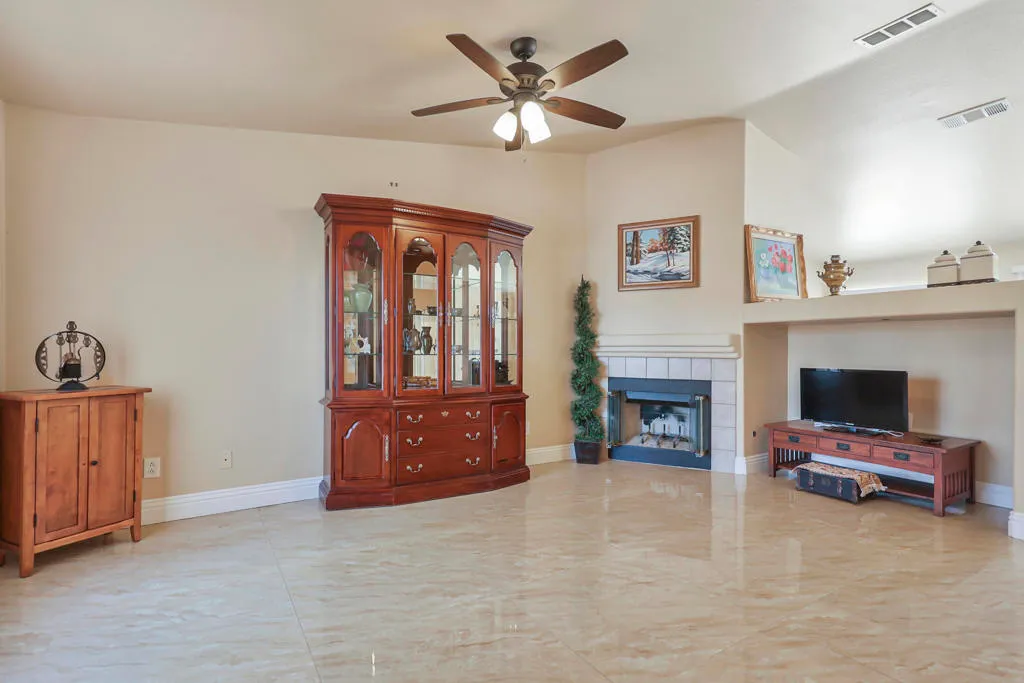 La Quinta, California 92253, United States, 3 Bedrooms Bedrooms, ,2 BathroomsBathrooms,Residential,Active,247641