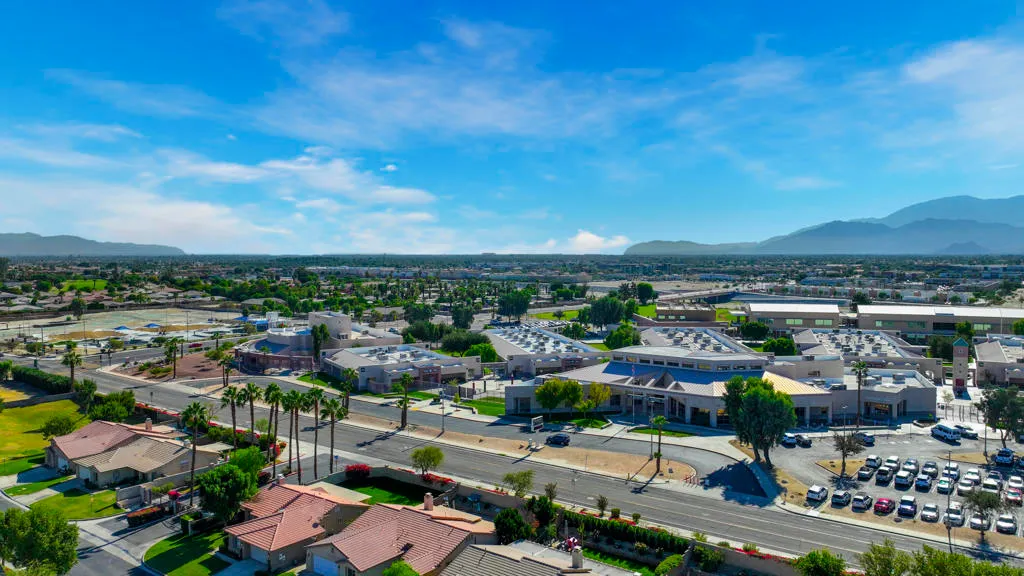 La Quinta, California 92253, United States, 3 Bedrooms Bedrooms, ,2 BathroomsBathrooms,Residential,Active,247641