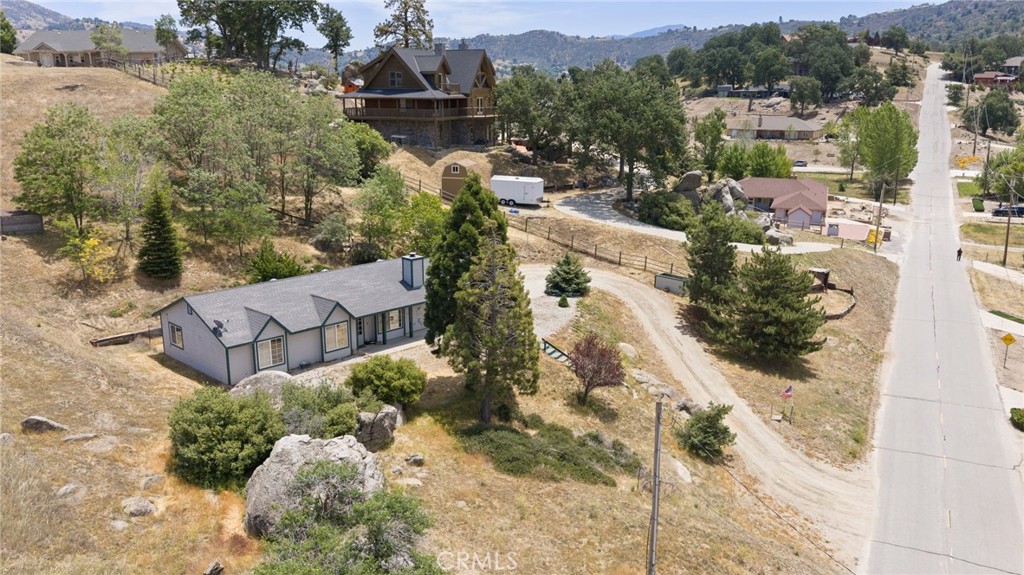 23500 Lakeview