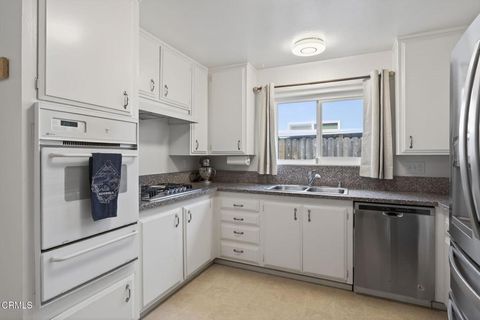 Tiny photo for 404 Mackay Avenue, Ventura, CA 93004 (MLS # V1-34597)