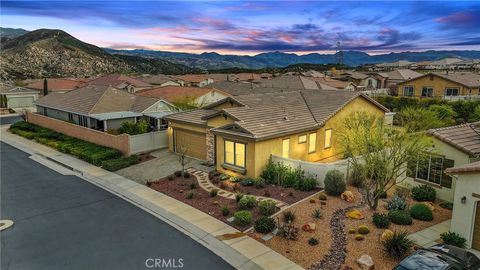 381 Nesting Bird Beaumont CA 92223