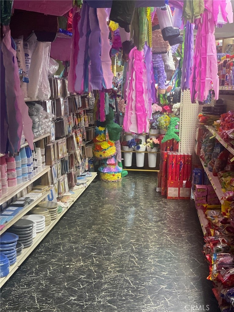 7225 Tampa
