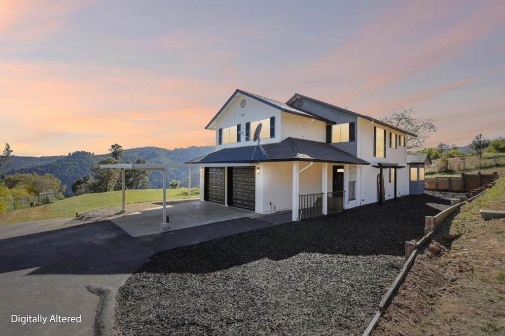 Photo of 30680 Loma Chiquita Road, Los Gatos, CA 95033 (MLS # ML82039161)