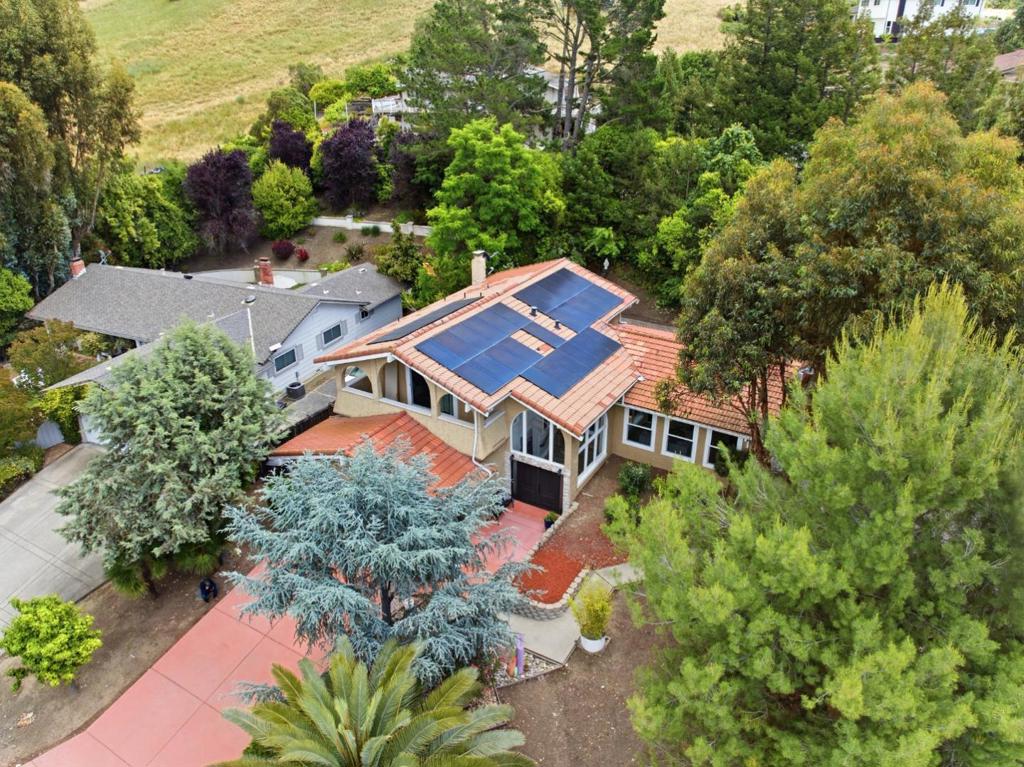 3310 White Oak Court