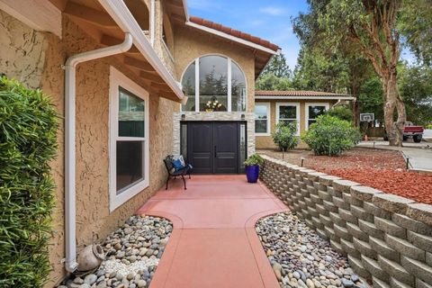 Photo of 3310 White Oak Court, Morgan Hill, CA 95037 (MLS # ML82043858)