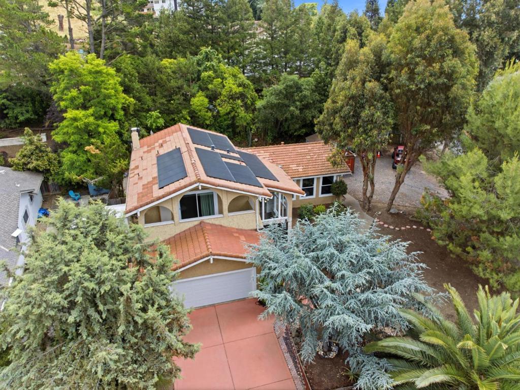 3310 White Oak Court