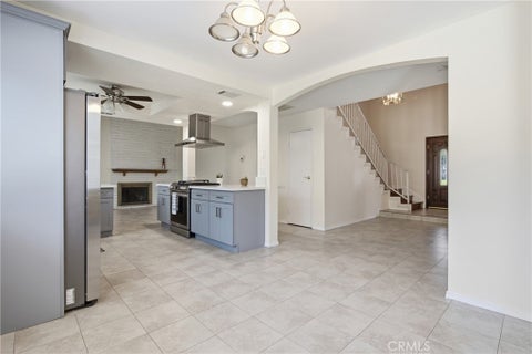 Tiny photo for 370 W Blaine ST, Riverside, CA 92507 (MLS # IV26225262)