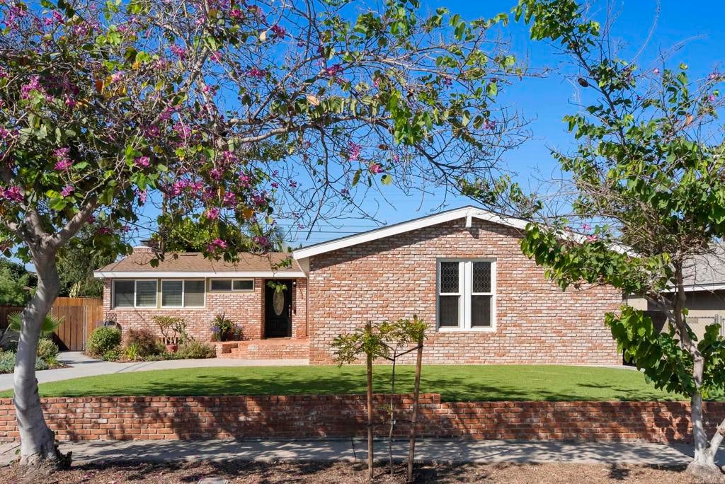 5551 Gala Avenue, San Diego CA 92120
