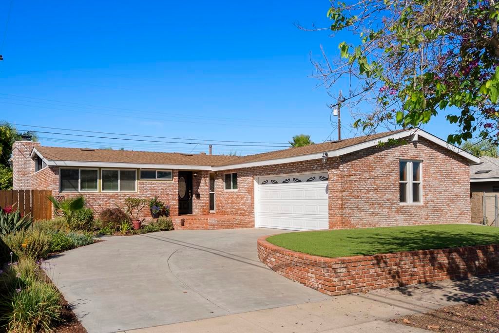 5551 Gala Avenue