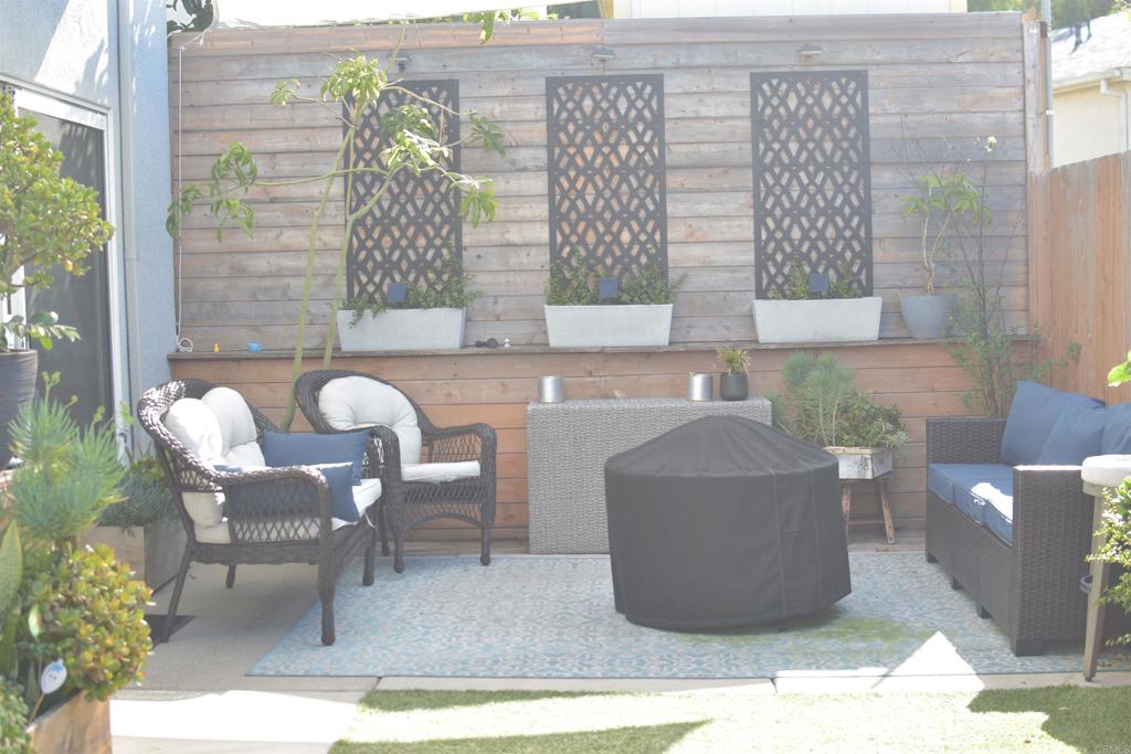 2406 Maravilla 2406 Maravilla Way